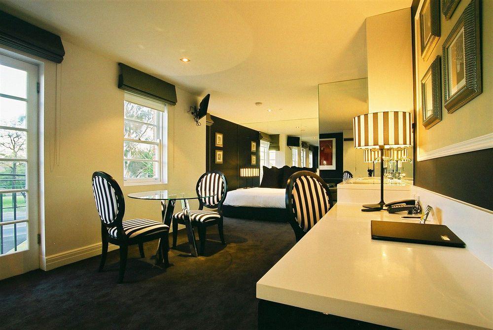 Quest East Melbourne Apart otel Oda fotoğraf