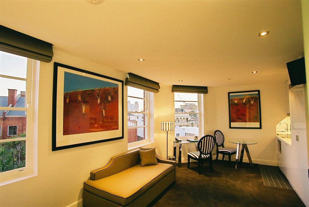Quest East Melbourne Apart otel Oda fotoğraf