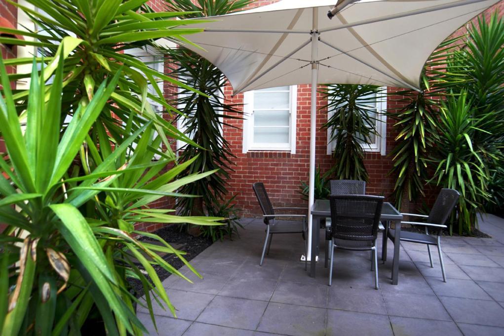 Quest East Melbourne Apart otel Dış mekan fotoğraf